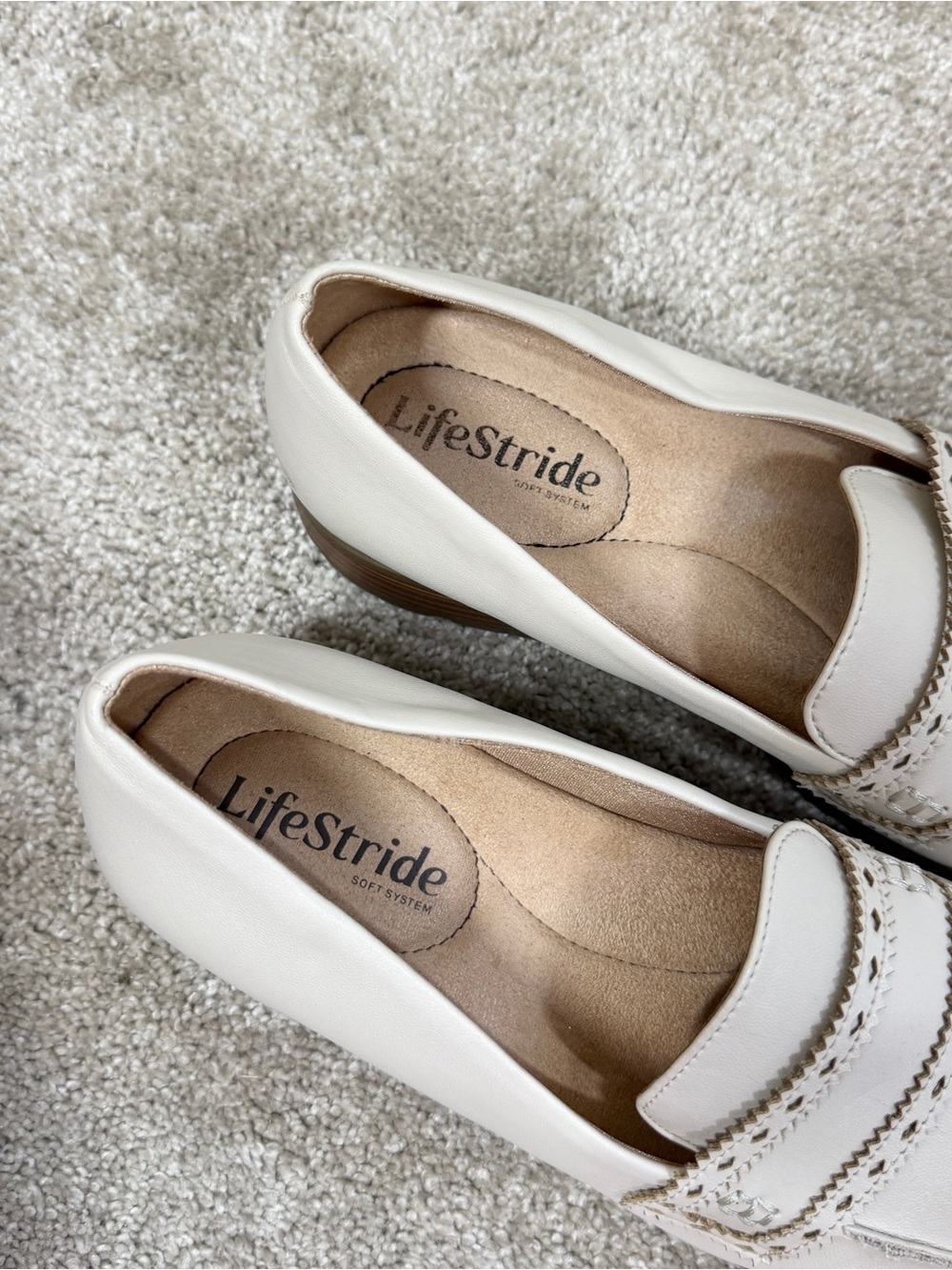 Life Stride Women’s London Loafers Slip On Shoes Comfort in Bone White 7 - Picture 5 of 13